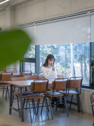 🍰자연광이 가득한 대형 베이커리카페 [허스크밀]