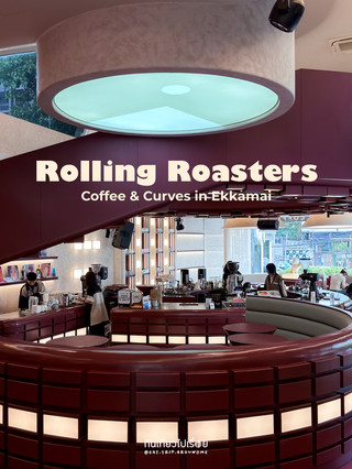 A coffee shop for early risers in Ekkamai.