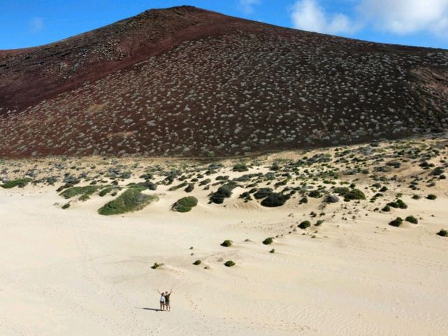 Stunning views of La Graciosa island 🏝 