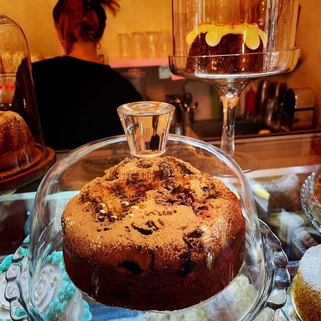 【ジョージア🇬🇪/かわいいがたくさん集まったカフェ🧁☕️】