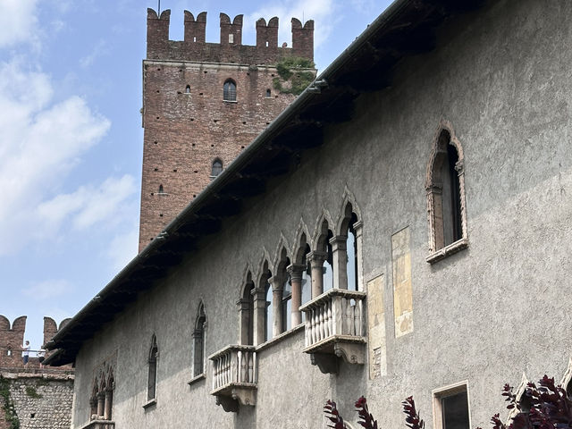🌍 Verona – Where Romance Meets History! ❤️🇮🇹