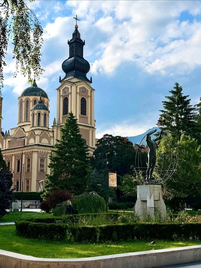 🕌 Sarajevo: A City Where Cultures Meet and History Lives On 🇧🇦✨