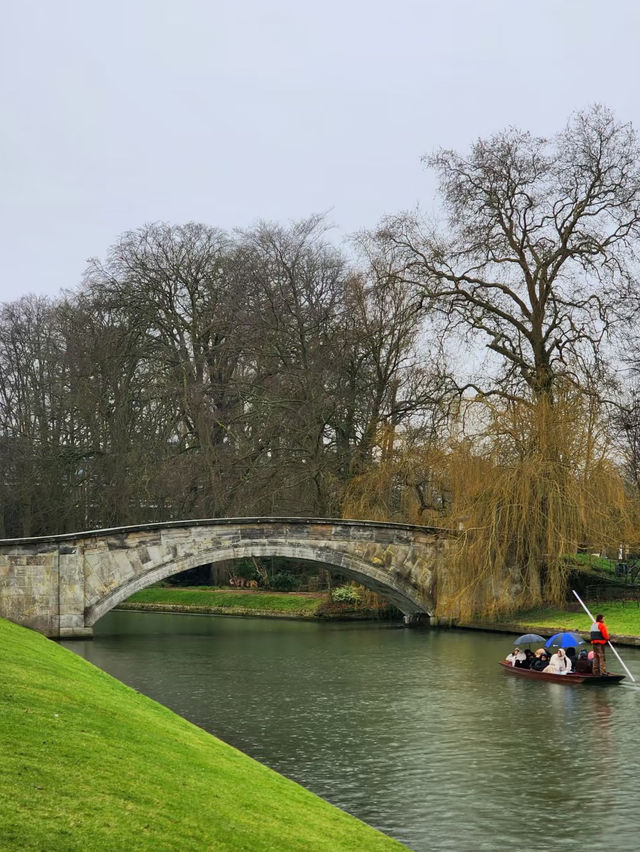 Punts, Poems, and Perfect Views: A Day in Cambridge