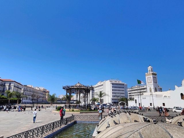 Center of Algiers Bazar
