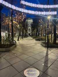 Kaunas Christmas Spirit: Golden Art Deco Glow