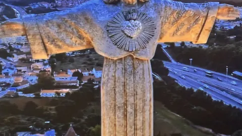 โปรตุเกส อัลมาดา, Cristo Rei 。 — traveler post in Almada