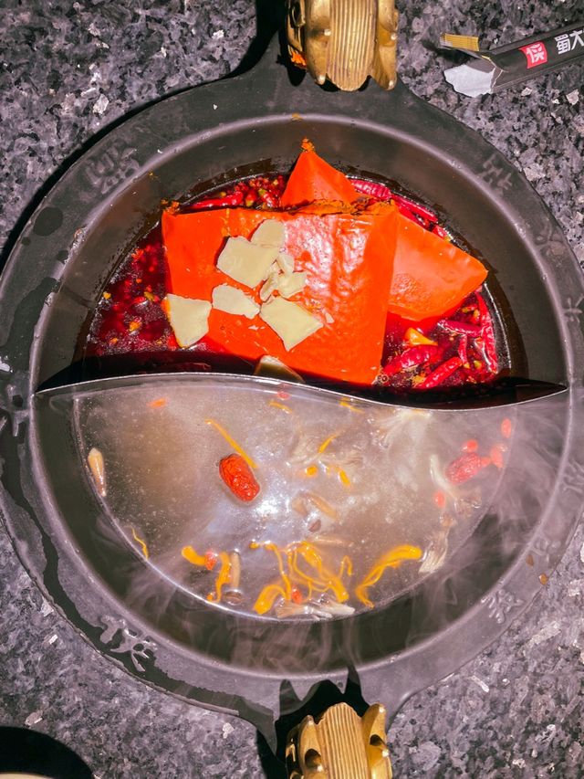 Famous Shu Da Xia Hotpot in Chengdu🌶️