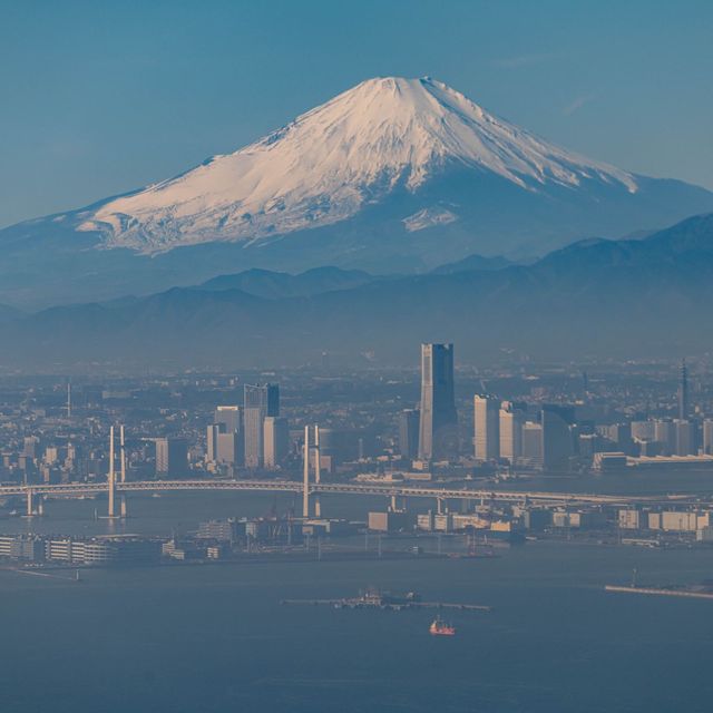 Hakone Havens: Cable Car Capers, Snowy Showdowns, and Hot Springs Hallelujah!