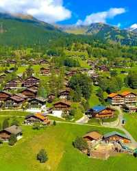 Soaring Above Swiss Splendor: A Guide to 3 Scenic Cable Cars 🚠🏞️