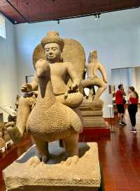 走進柬埔寨金邊博物館，探索神秘王國文化歷史