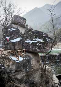 太白山：太白廟，神功石