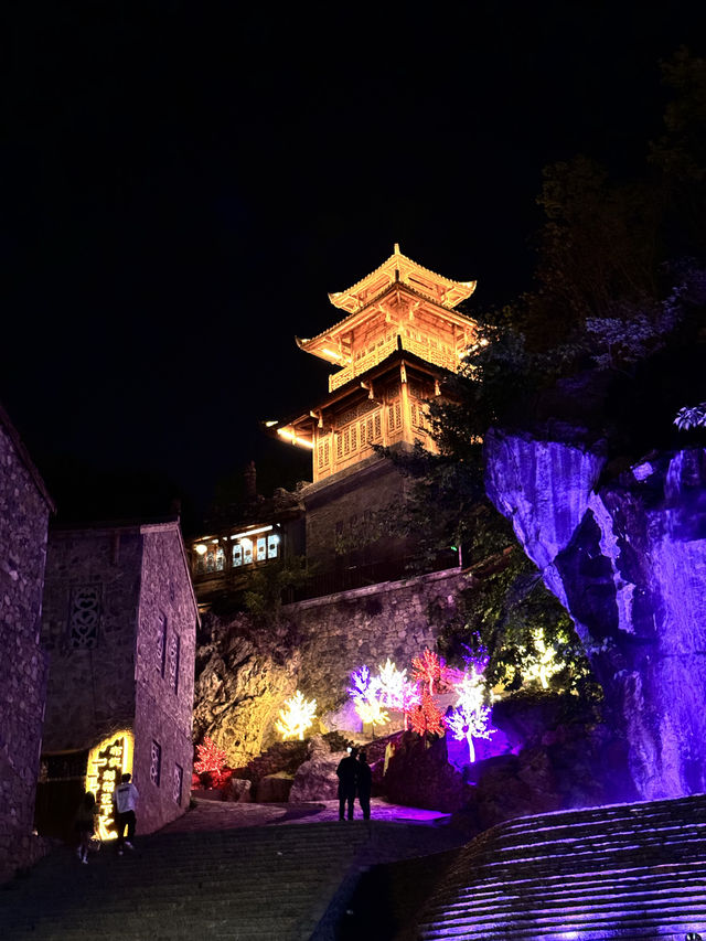 探訪興義峰林布依景區，你見過如此唯美神秘的布依風情嗎？