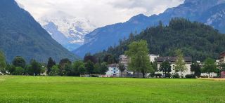 少女峰腳下兩湖之間的城市--英特拉肯Interlaken