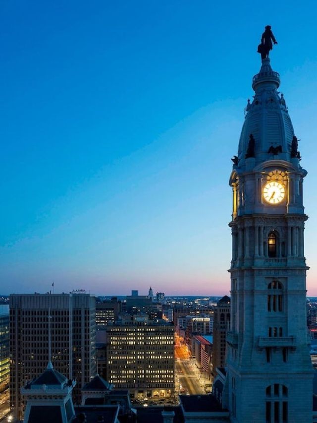 🌟 Philly's Finest: Ritz-Carlton's Luxe Experience 🌟
