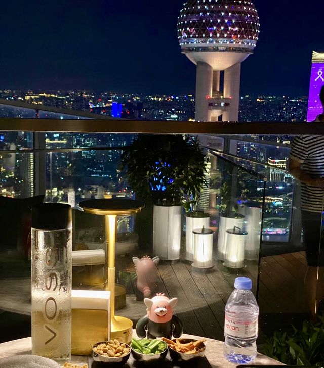 浦東麗思卡爾頓酒店 ＆ Flair酒店