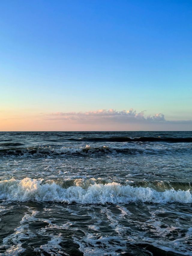 那香海，藍色畫卷下的翻滾樂章