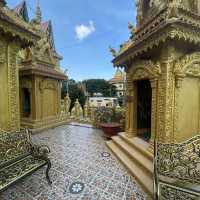 The Golden Temple: A Phnom Penh Gem! 