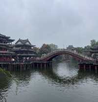 妄想避開人流的城市自駕遊。