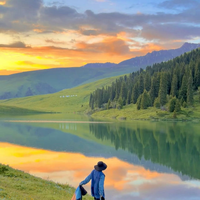 Morning glow of Lake Sairim was beautiful enough until Sunrise.
