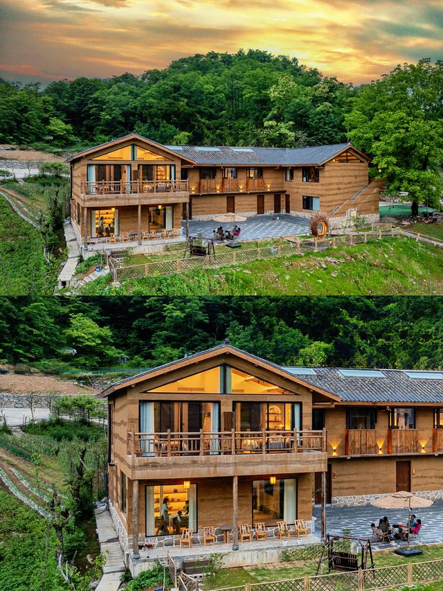 秋天神農架住進了夢幻傳家小院。