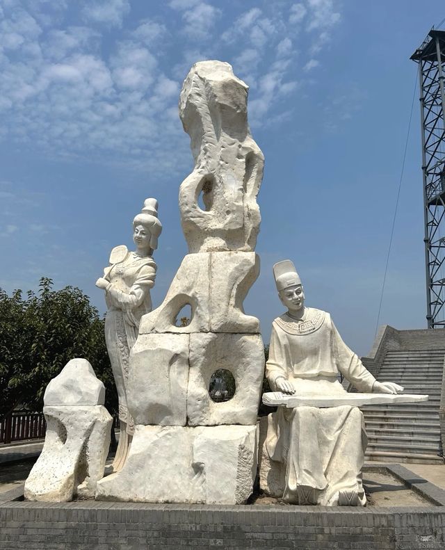 天下寺廟不談情，唯有永濟普救寺。