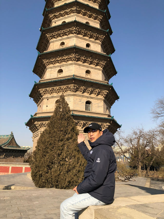 太原雙塔凌霄，蔚為壯觀！