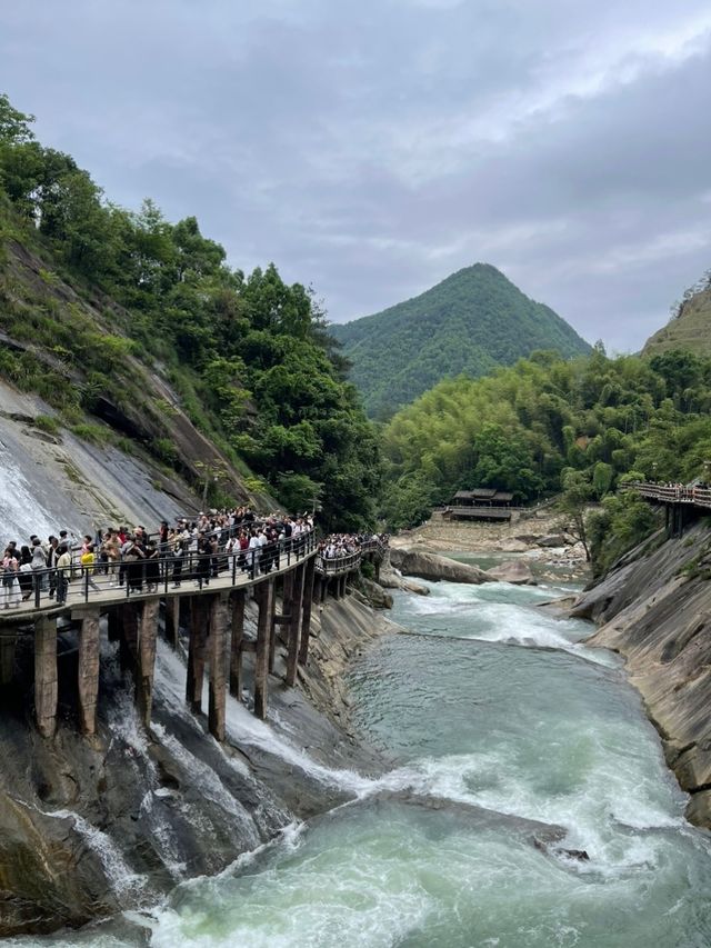 假期旅遊網紅打卡地：上饒望仙谷