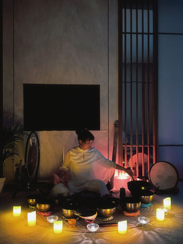 週末一起去充電吧