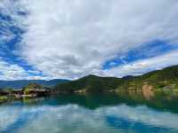瀘沽湖裡格島嘅絕美景色攻略