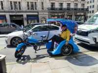 A Wonderful Day at Trafalgar Square in London