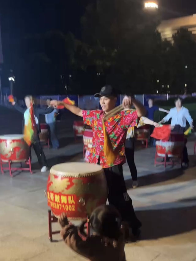衝！邵陽魏源廣場🌆睜眼看世界第一人
