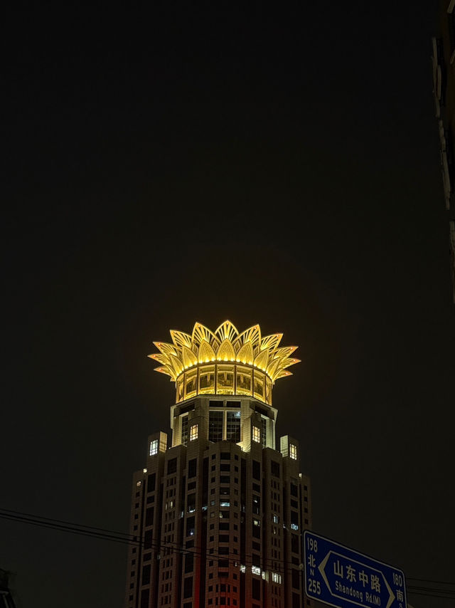 Shanghai – Where Tradition Meets the Future