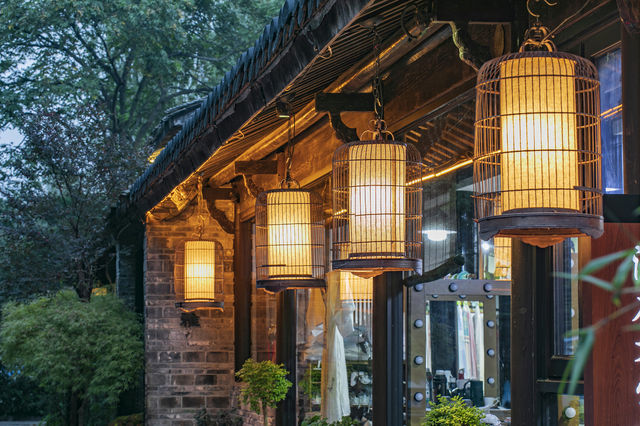 住進西湖邊嘅江南庭院！杭州漫遊攻略