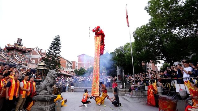 一年一度，關帝誕辰日盛大活動，就在呢一日