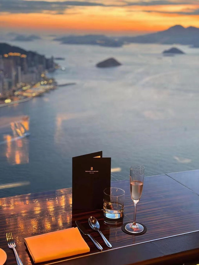 雲端上的童話假期——香港麗思卡爾頓酒店