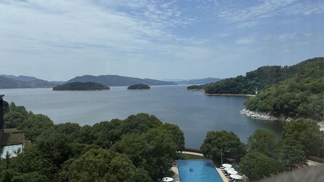 千島湖洲際：無邊際泳池 無限享受