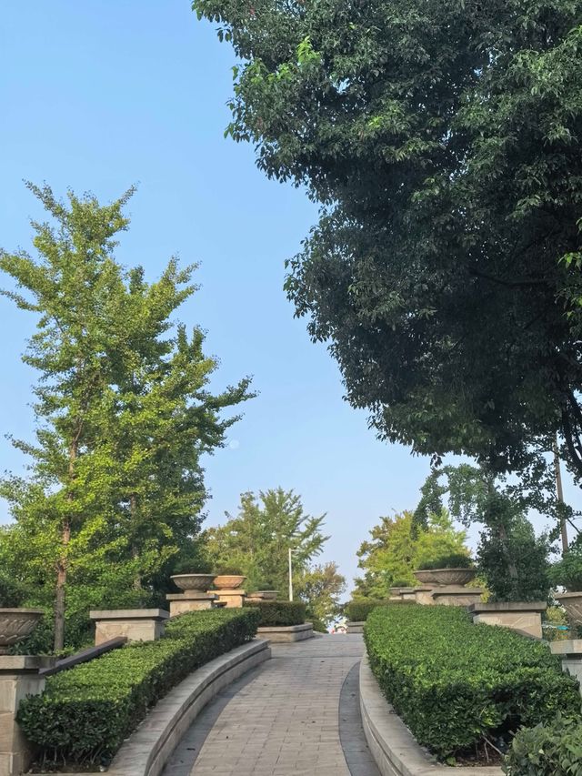 盛夏光年．邂逅花園酒店