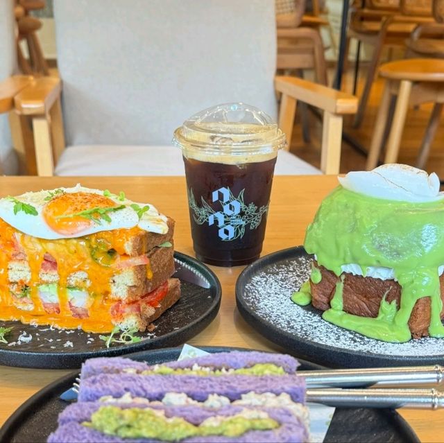 一頓儀式感十足的 Brunch，是我給自己最溫柔的旅行獎勵☕🌿