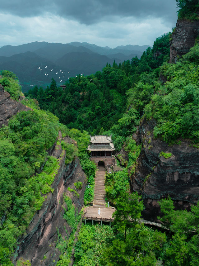 比起黃山我更愛這座免費夜遊的煙火仙山