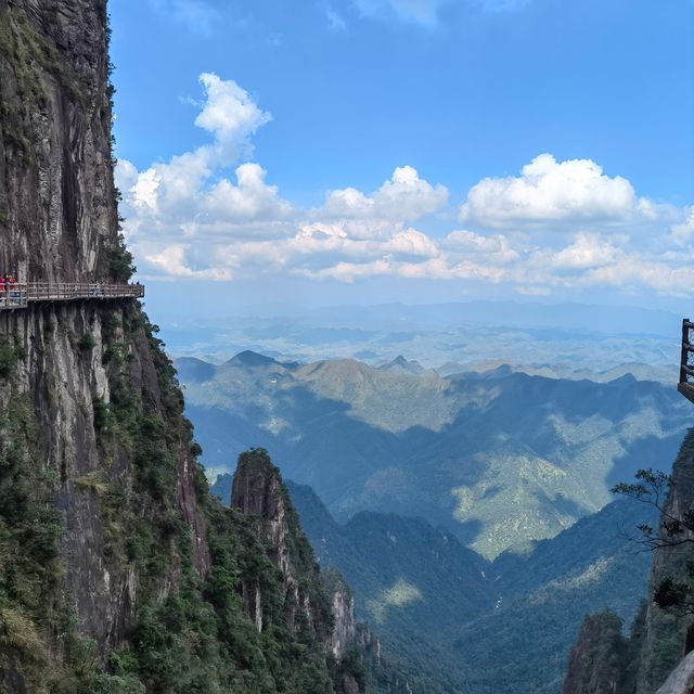莽山五指峰｜被遺忘的秘境！ 誰說湖南只有張家界？莽山五指峰是隱世仙境！藏在郴州深山裡的絕美風光