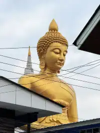 雖然今天曼谷下雨,但是還是看到了日落