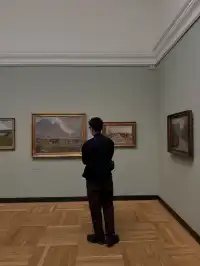 在嘉士伯美術館，我差點錯過了牆上的畫