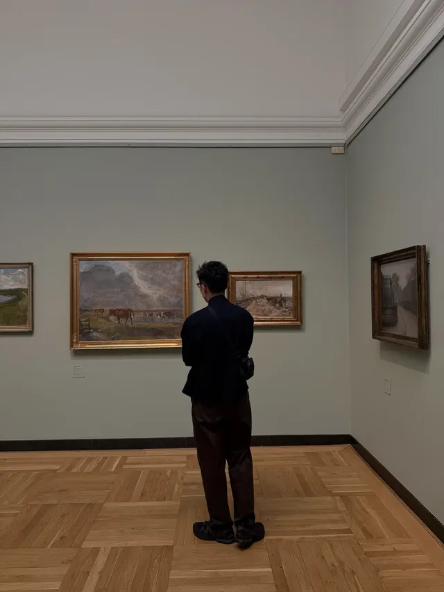 在嘉士伯美術館，我差點錯過了牆上的畫