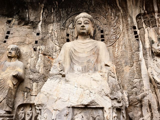 中國四大石窟之首——龍門石窟 中國四大石窟之首——龍門石窟