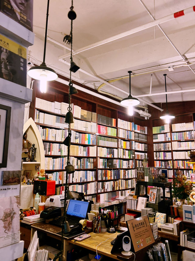 深圳文青書店天花板:舊天堂書店 深圳文青書店天花板:舊天堂書店