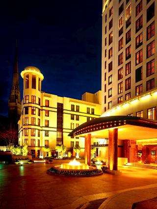 Stay at this top-tier hotel in Melbourne! Park Hyatt Melbourne