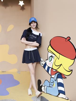 Счастливый день в парке Pop Mart