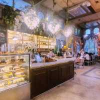  B Story คาเฟ่  มากกว่าความอร่อย