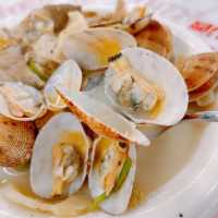 佐敦熟食市場內大排檔🥰師傅功架盡情展現👏🏻