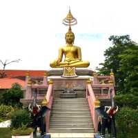 Wat Phra Non Laem Pho